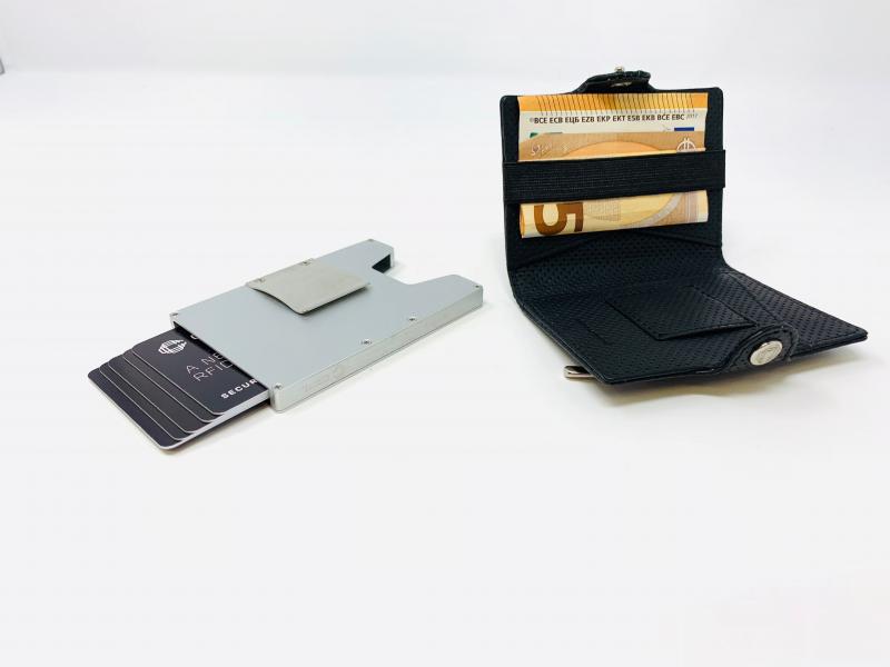 CRIPT Wallet Steel Carbon